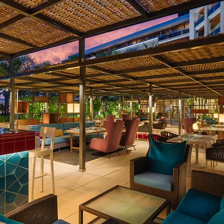 Aguas De Ibiza Grand Luxe - Small Luxury Of The World ホテル サンタ・エウラリア・デス・リウ